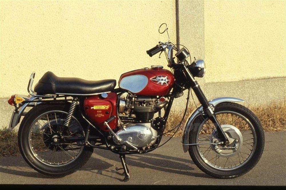 BSA ,storica  Casa motociclistica inglese 