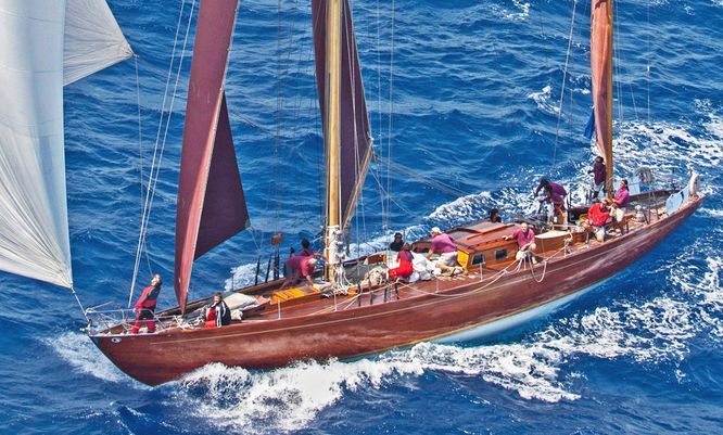 .Agneta: Gianni Agnelli’s famous yacht