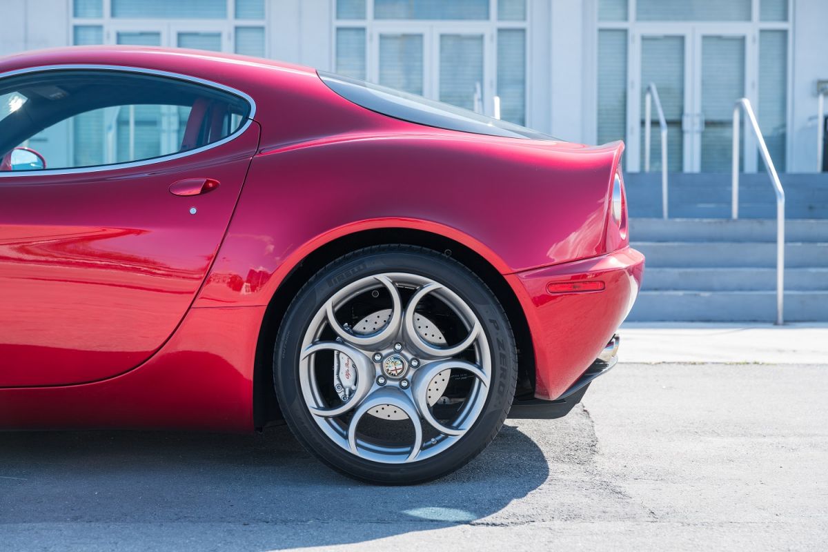 Alfa Romeo 8C Competizione: the classic of the future