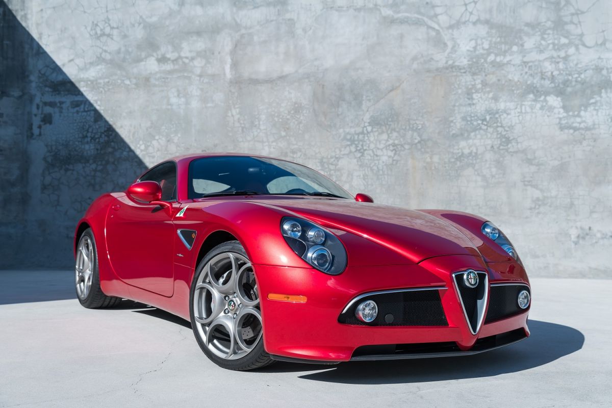 Alfa Romeo 8C Competizione: the classic of the future