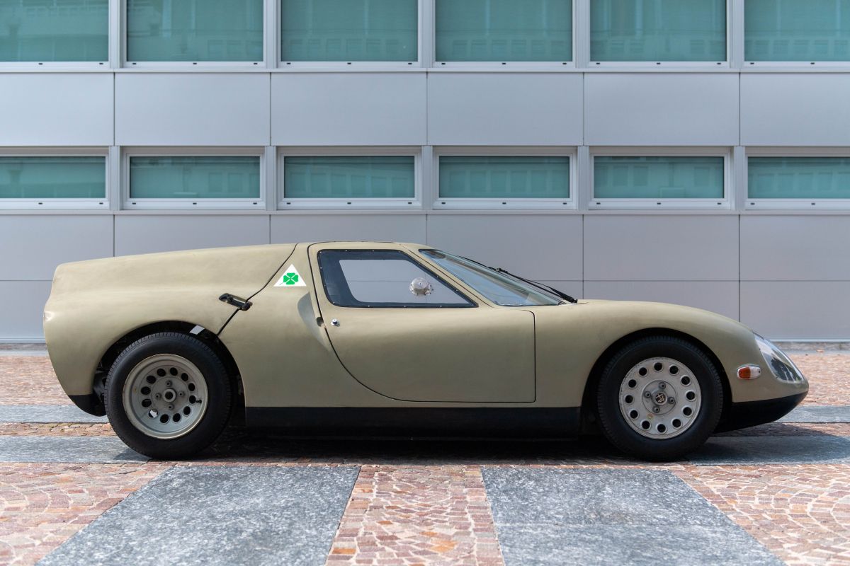 AUTO E MOTO D’EPOCA ACCENDE LA PASSIONE: DAL PRIMO MOTORE A SCOPPIO ALL'ULTIMA FERRARI CAMPIONE DEL MONDO 