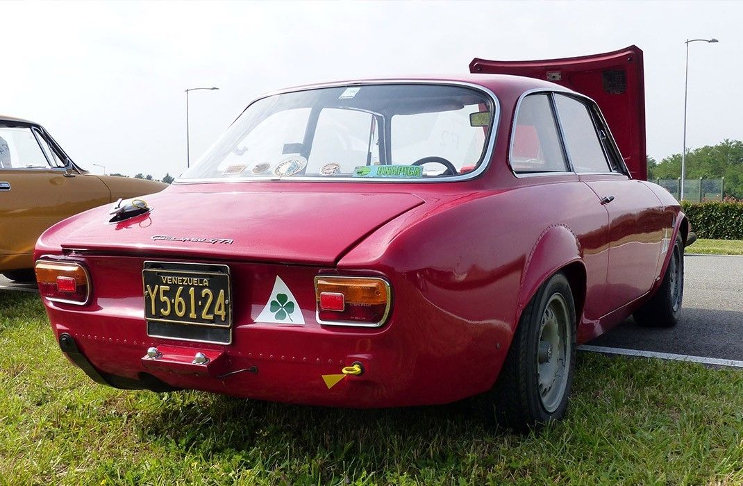 THE ALFA ROMEO ITALIAN REGISTER CELEBRATES 60 YEARS OF THE GIULIA COUPÉ IN BOLOGNA