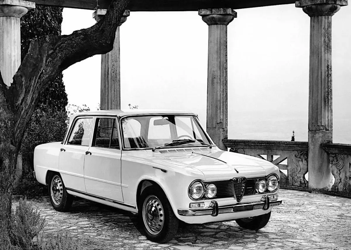 Alfa Romeo Giulia 