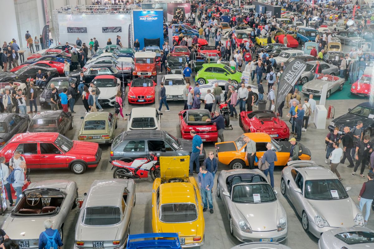 COUNTDOWN TO AUTO E MOTO D'EPOCA 2024: PASSION RETURNS TO BOLOGNA.