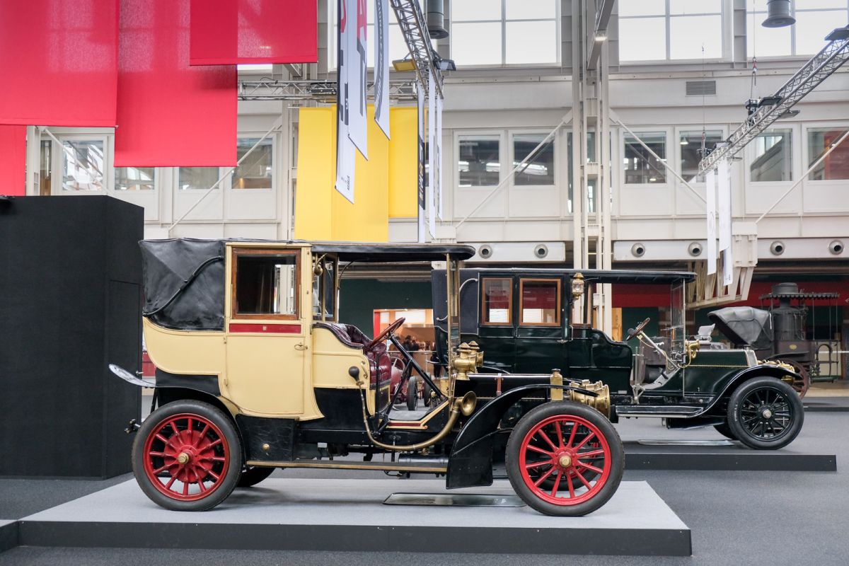 LE NOVITÀ DI AUTO E MOTO D’EPOCA 2024,  CENTRO EUROPEO DELLA PASSIONE PER I MOTORI.