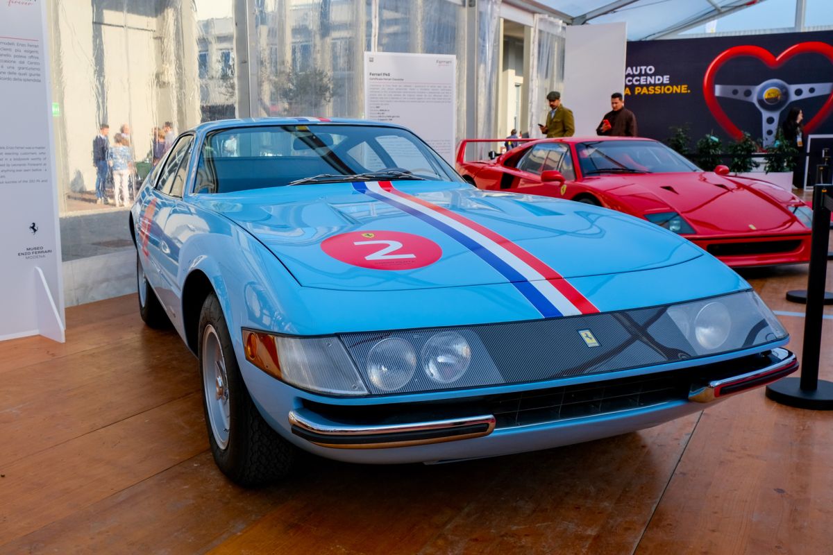 LINE UP IN POLE POSITION FOR AUTO E MOTO D’EPOCA IN BOLOGNA. THE 40th EDITION IN THE HEART OF THE MOTOR VALLEY. 