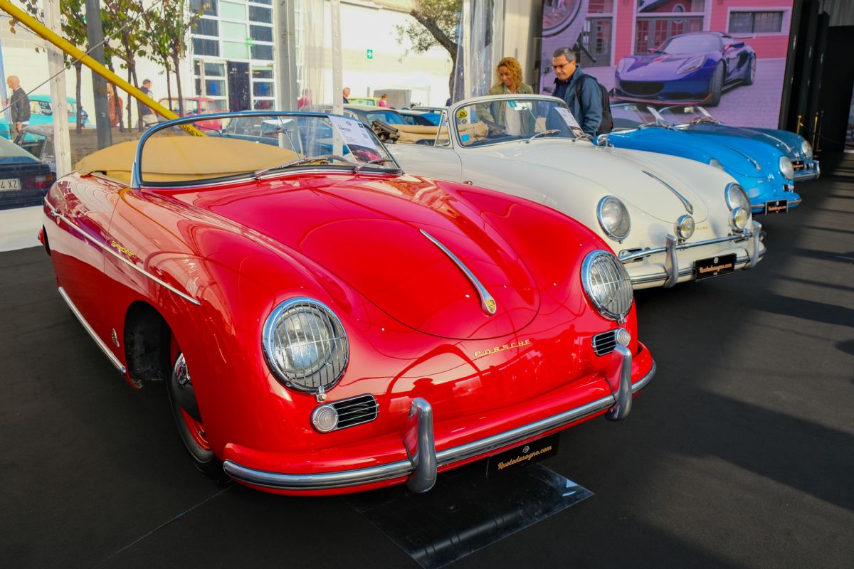 LINE UP IN POLE POSITION FOR AUTO E MOTO D’EPOCA IN BOLOGNA. THE 40th EDITION IN THE HEART OF THE MOTOR VALLEY. 