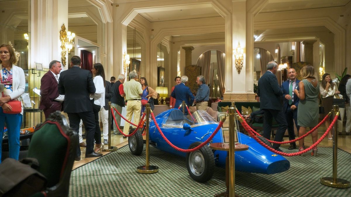 Protagonist at the Grand Hotel et de Milan is the Formula Junior Patriarca, Little Tony’s single-seater car