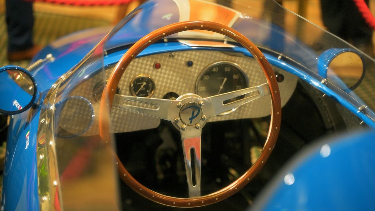 Protagonist at the Grand Hotel et de Milan is the Formula Junior Patriarca, Little Tony’s single-seater car