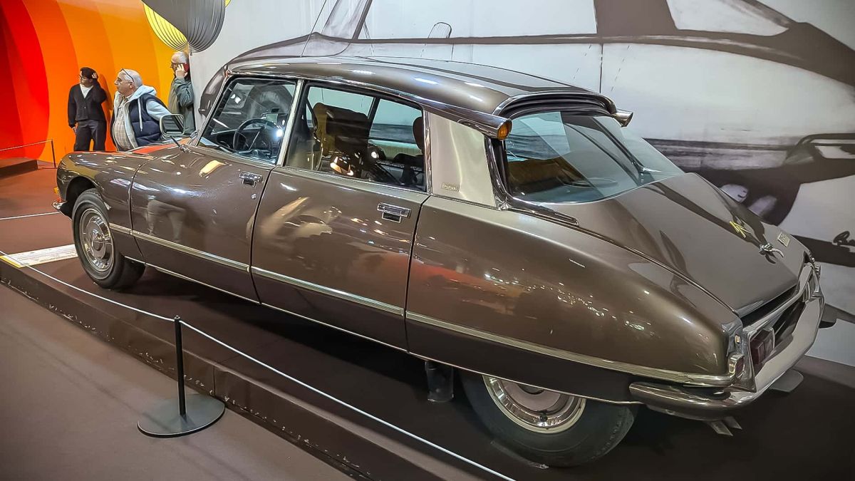 Citroen DS, 1955. The most beautiful seventy-year-old in the world