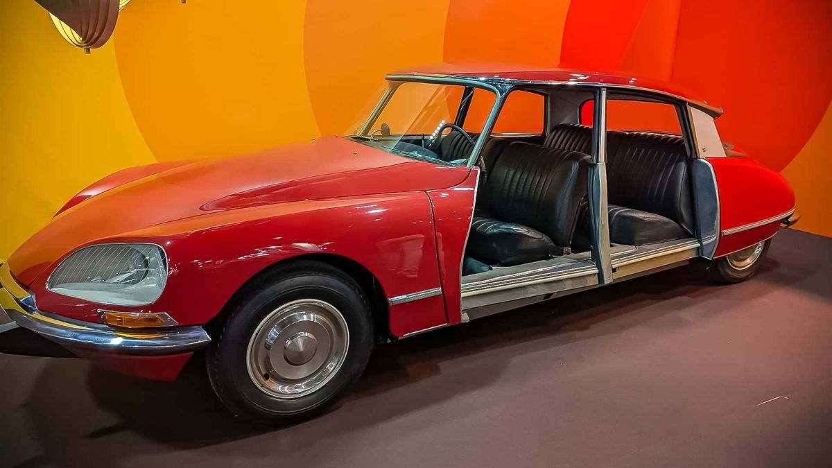 Citroen DS, 1955. The most beautiful seventy-year-old in the world