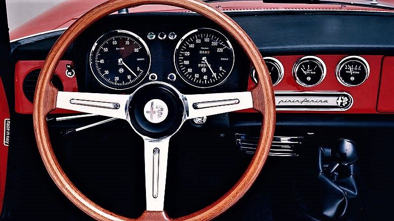 Cinema & Motors: Red like passion