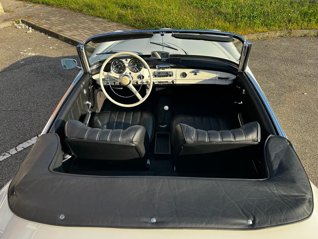 OldCar24 esporrà in occasione di Auto Moto d'Epoca Bologna 2023 un’automobile prestigiosa già entrata nella leggenda, la Mercedes Benz 190 SL