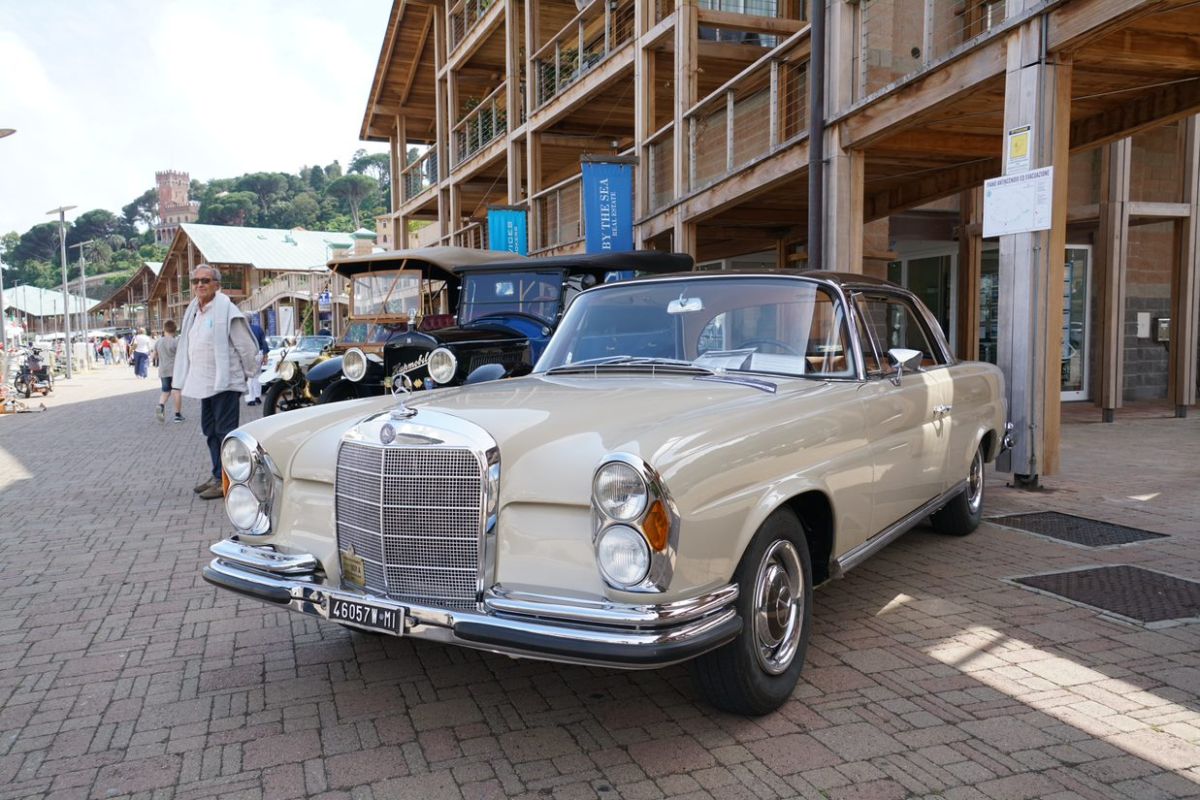 4 E 5 GIUGNO 2022: TORNA IL CONCORSO D’ELEGANZA MARINA DI VARAZZE CLASSIC CARS