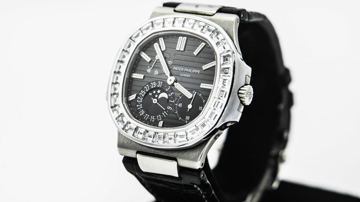 SELL AND BUY WATCHES IN CORONAVIRUS TIME