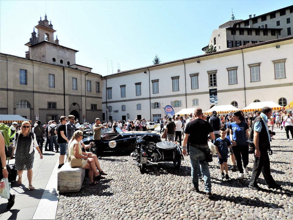 CORONAVIRUS AND VINTAGE CARS: the waiting time