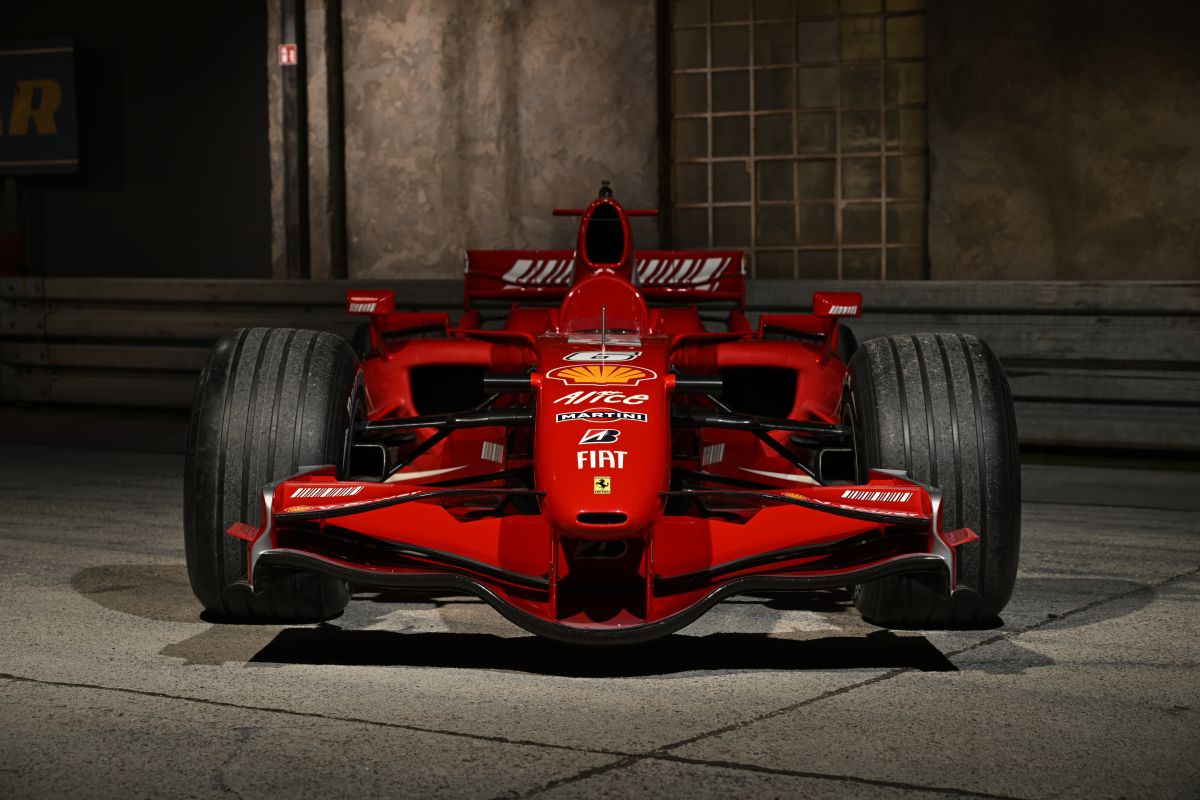 AUTO E MOTO D’EPOCA ACCENDE LA PASSIONE: DAL PRIMO MOTORE A SCOPPIO ALL'ULTIMA FERRARI CAMPIONE DEL MONDO 