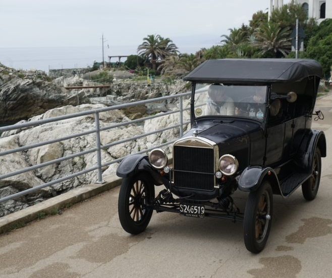 4 E 5 GIUGNO 2022: TORNA IL CONCORSO D’ELEGANZA MARINA DI VARAZZE CLASSIC CARS