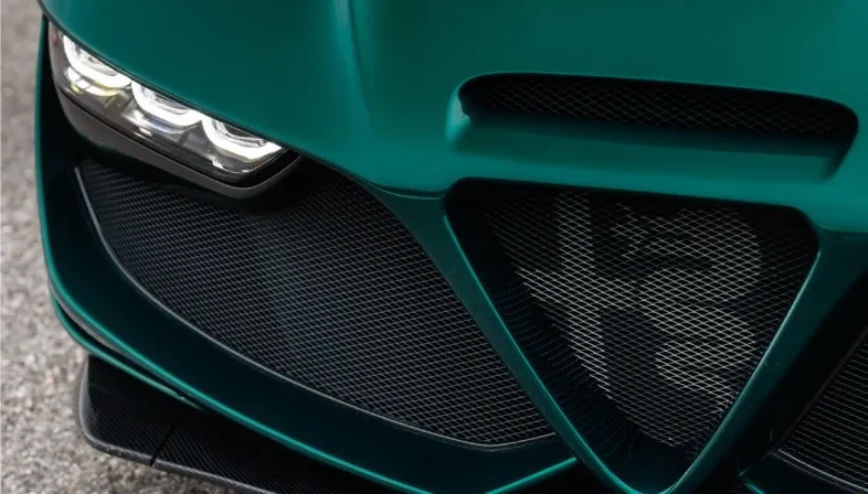 Alfa Romeo Giulia SWB Zagato, design inspired by the historic SZ - RZ models