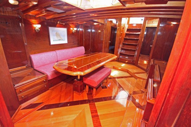 .Agneta: Gianni Agnelli’s famous yacht