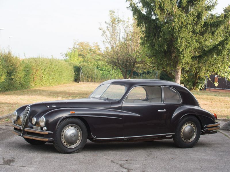Duemila ruote : all'asta una collezione di auto d'epoca ? No, un museo 