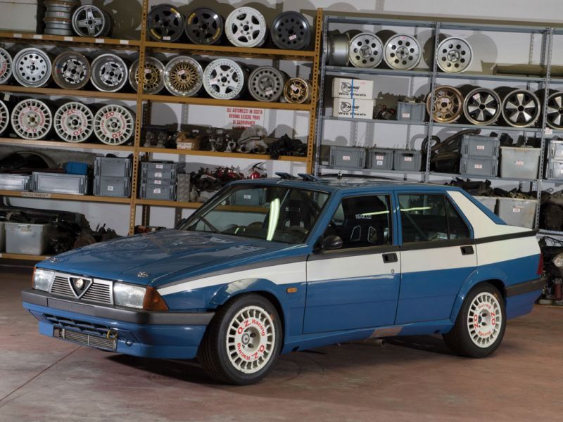 Duemila ruote : all'asta una collezione di auto d'epoca ? No, un museo 