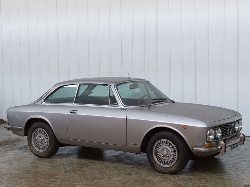 Duemila ruote : all'asta una collezione di auto d'epoca ? No, un museo 