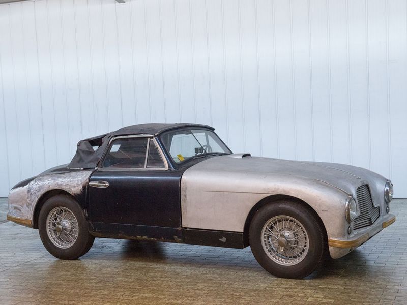 Duemila ruote : all'asta una collezione di auto d'epoca ? No, un museo 