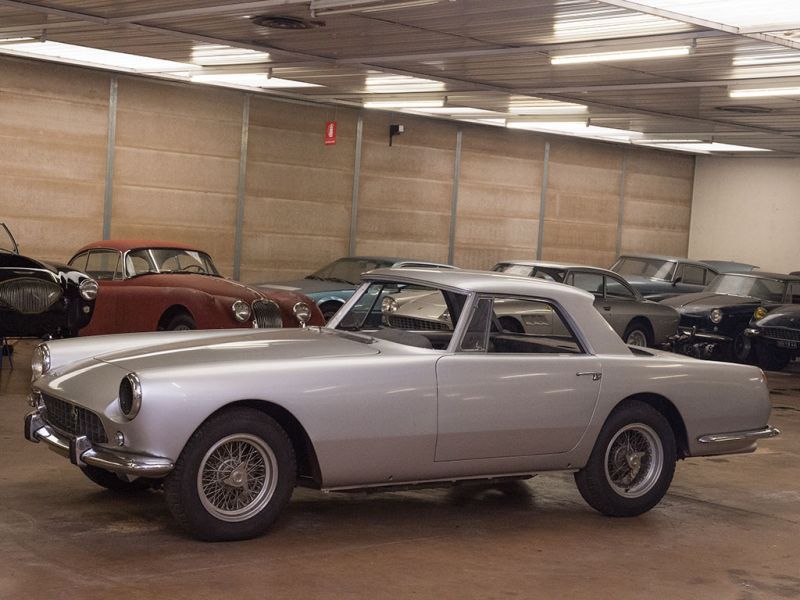Duemila ruote : all'asta una collezione di auto d'epoca ? No, un museo 