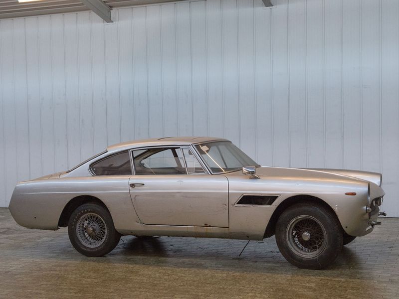 Duemila ruote : all'asta una collezione di auto d'epoca ? No, un museo 