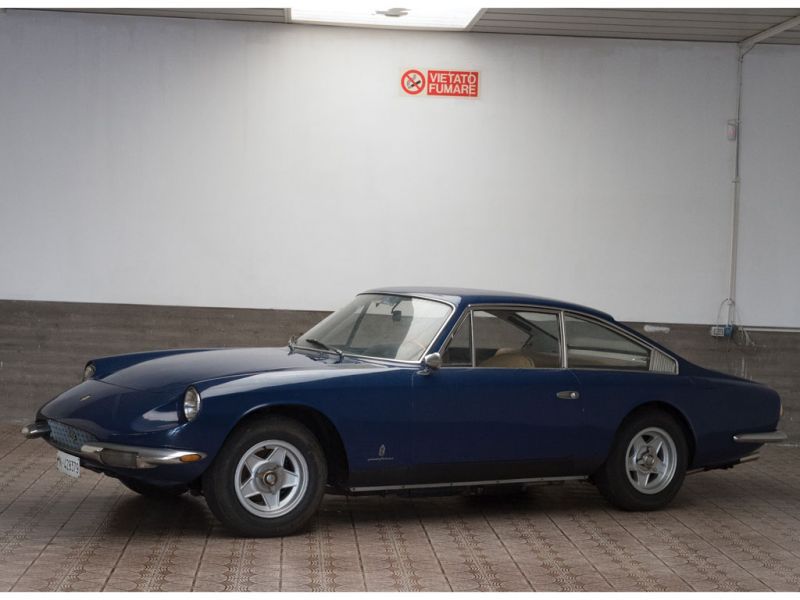 Duemila ruote : all'asta una collezione di auto d'epoca ? No, un museo 