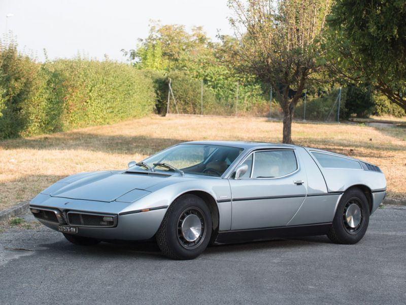 Duemila ruote : all'asta una collezione di auto d'epoca ? No, un museo 