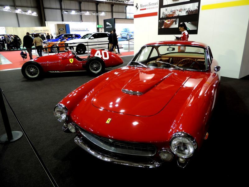 Milano Autoclassica - un'asta senza precedenti che ha richiamato collezionisti da tutto il mondo - Record oltre 51 milioni di Euro 