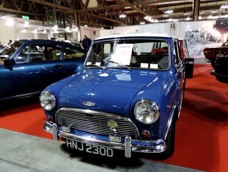 Milano Autoclassica - un'asta senza precedenti che ha richiamato collezionisti da tutto il mondo - Record oltre 51 milioni di Euro 