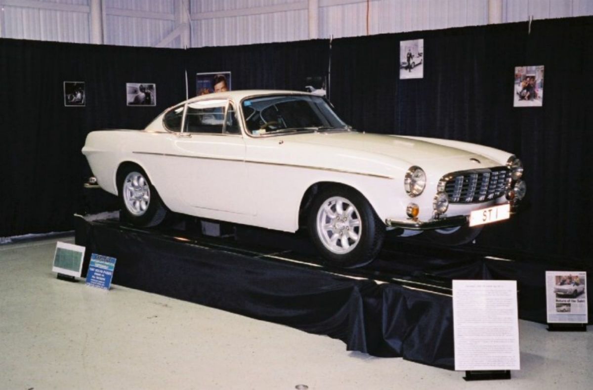 The Volvo P1800 driven by Roger Moore appeared in historical TV series "The Saint" 