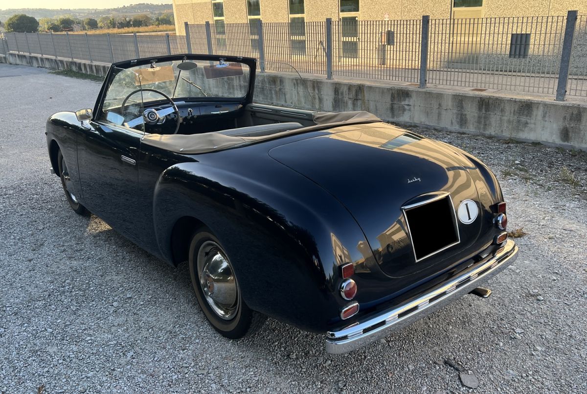 The Fiat 1100 Derby Bertone Cabriolet, more unique than rare, protagonist at the OldCar24 stand at the 2025 Bologna Vintage Car and Motorcycle Fair.