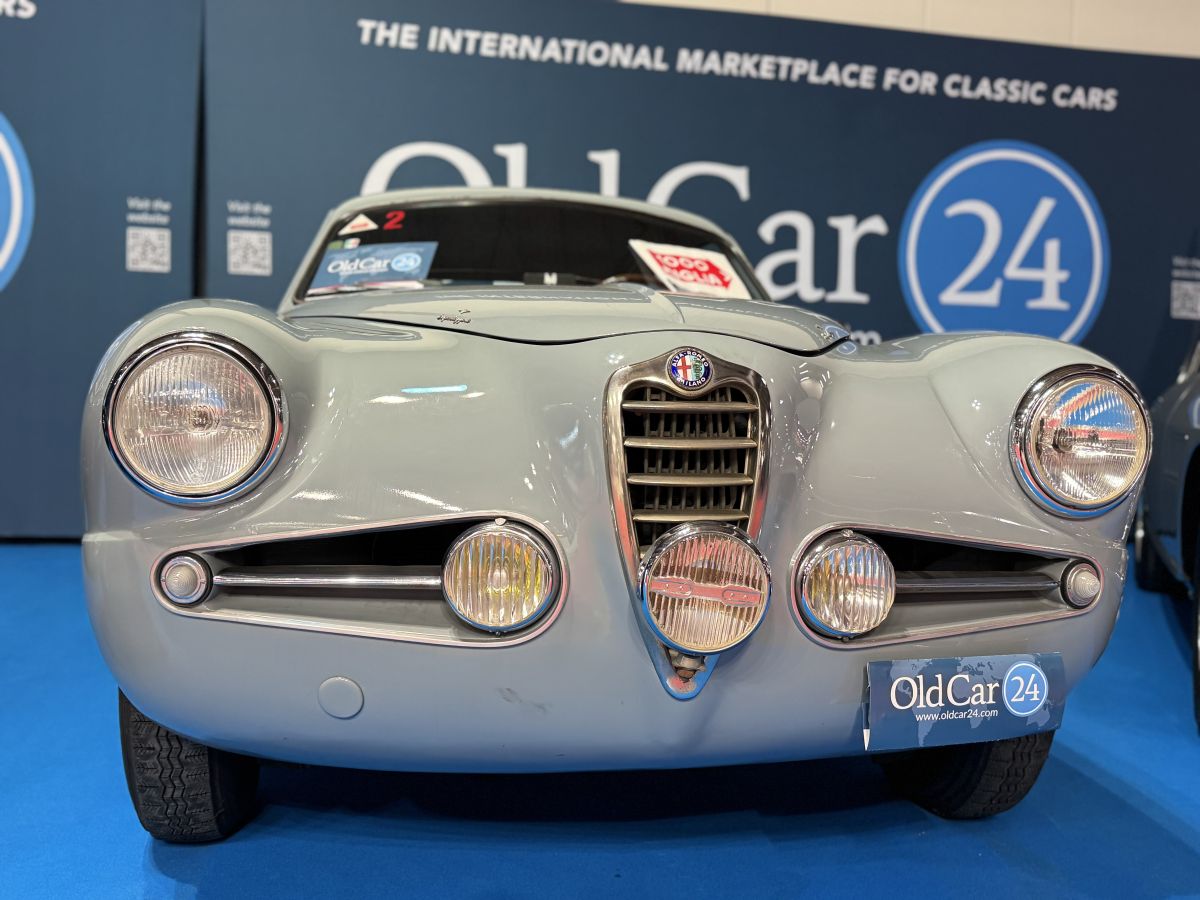  The cars of the Dolce Vita VIPs at the OldCar24 stand at Milan Autoclassica
