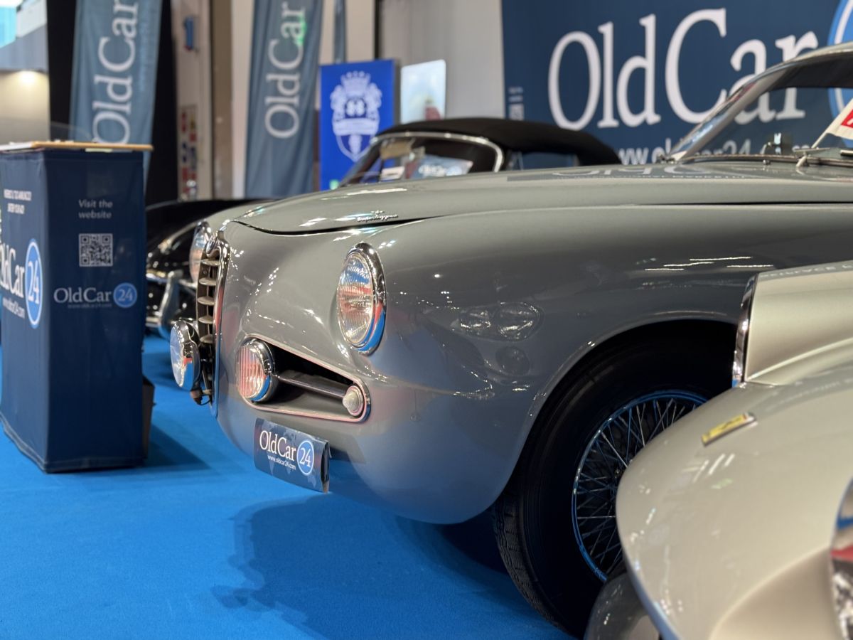  The cars of the Dolce Vita VIPs at the OldCar24 stand at Milan Autoclassica