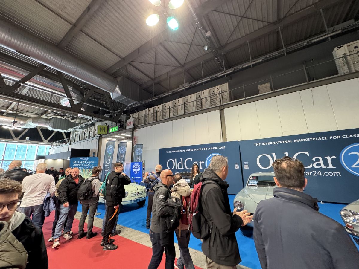  The cars of the Dolce Vita VIPs at the OldCar24 stand at Milan Autoclassica