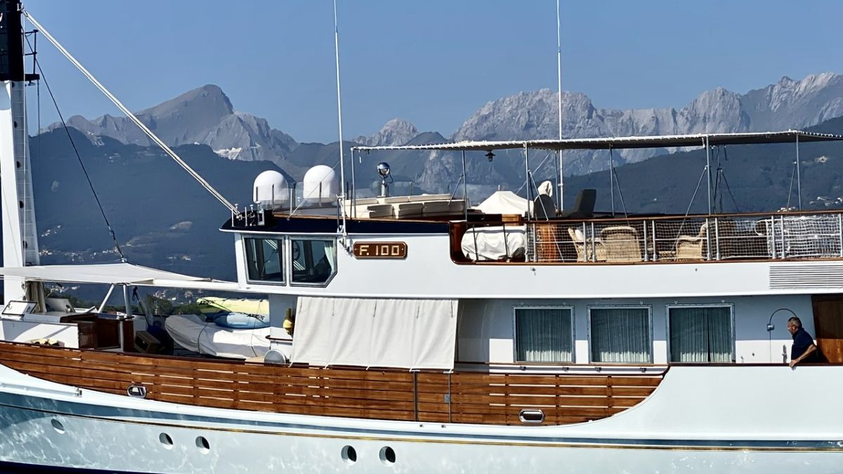 F100: Gianni Agnelli's yacht 
