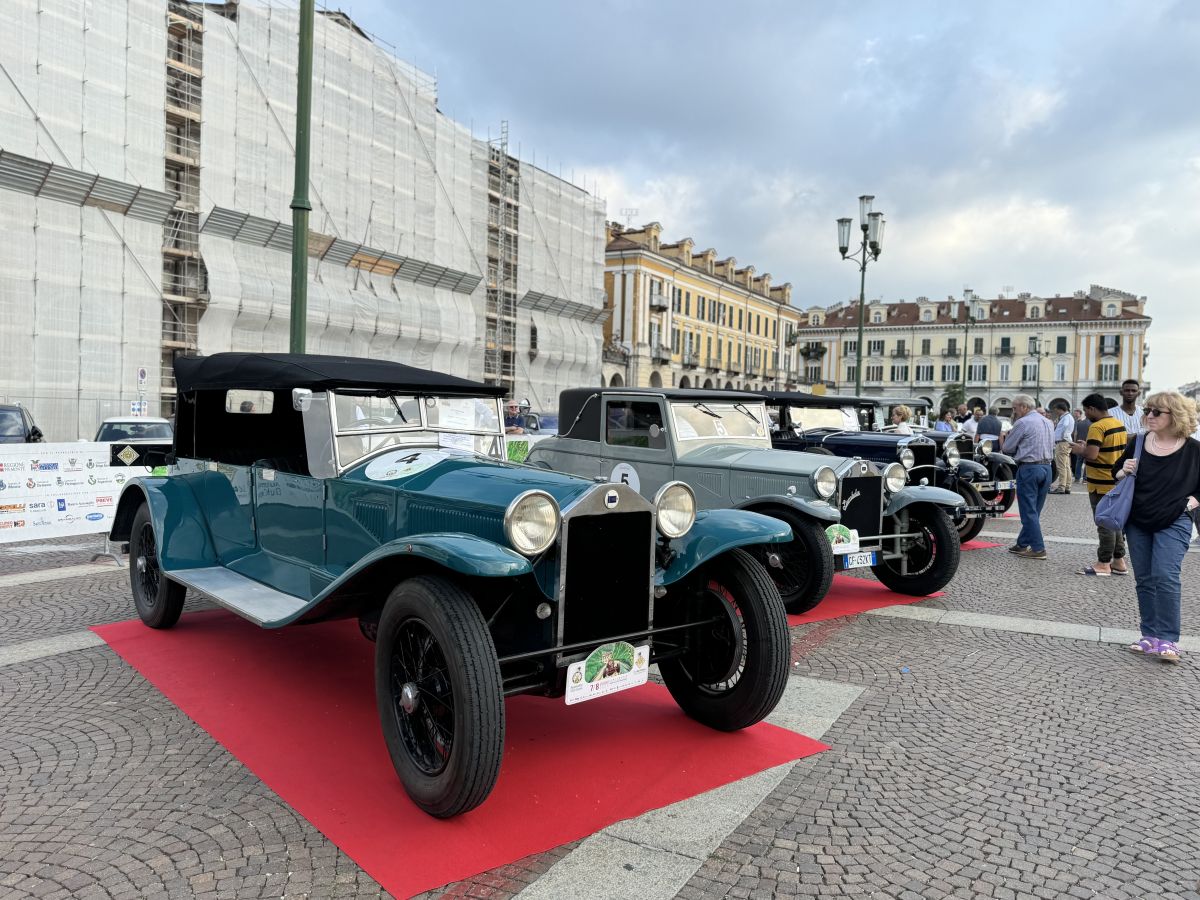 "Medaglia del Presidente della Repubblica”, auto da Italia e dall’estero: uno show il centenario della corsa “Cuneo - Colle della Maddalena