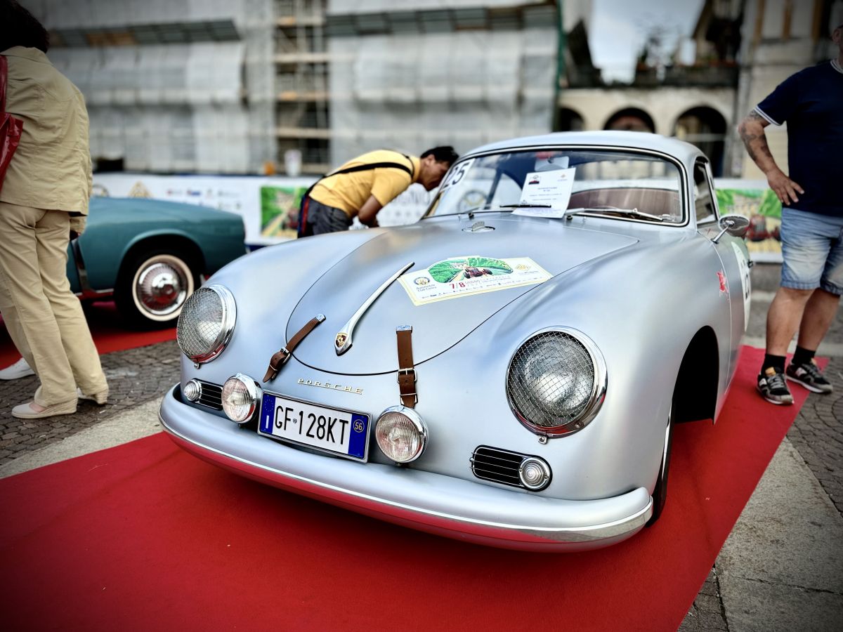 "Medaglia del Presidente della Repubblica”, auto da Italia e dall’estero: uno show il centenario della corsa “Cuneo - Colle della Maddalena
