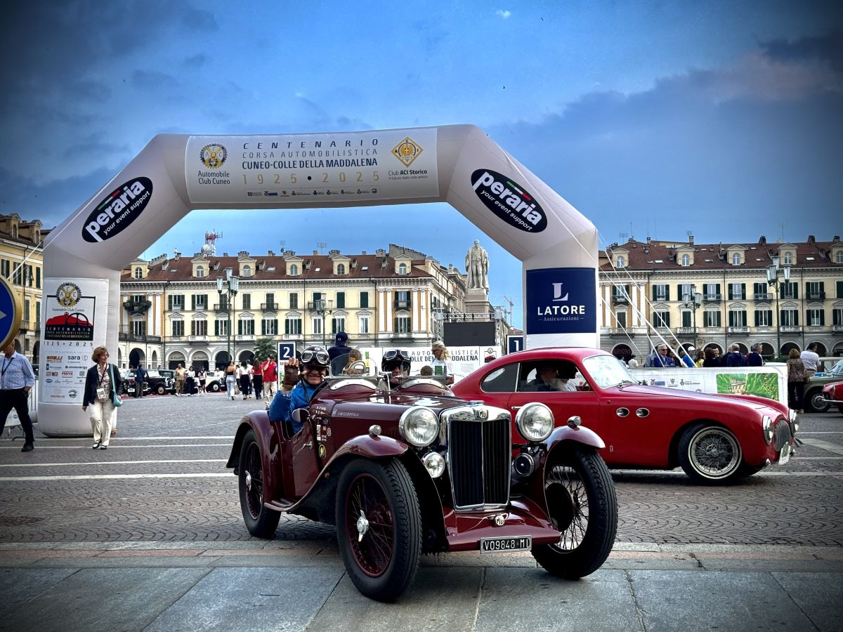"Medaglia del Presidente della Repubblica”, auto da Italia e dall’estero: uno show il centenario della corsa “Cuneo - Colle della Maddalena