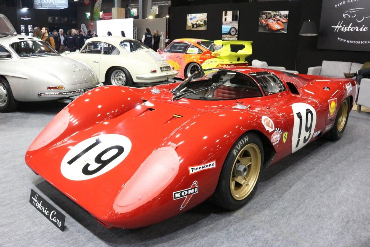 THE COLLECTOR CAR IN PARIS: RETROMOBILE 2020