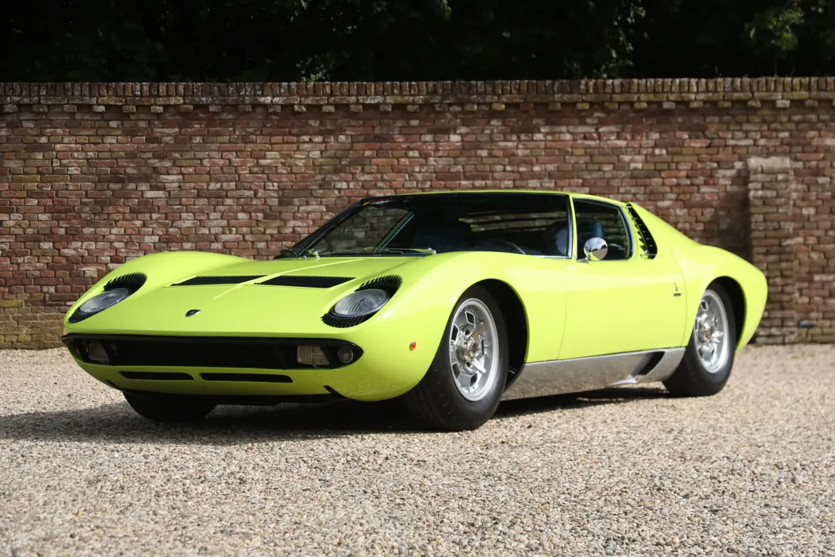 Lamborghini Miura P400 S formerly owned by Italian film critic and director Renzo Renzi.
