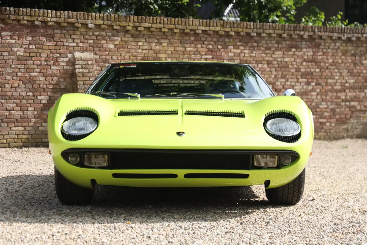Lamborghini Miura P400 S formerly owned by Italian film critic and director Renzo Renzi.