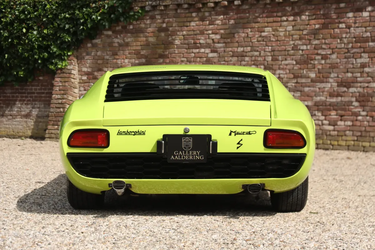 Lamborghini Miura P400 S formerly owned by Italian film critic and director Renzo Renzi.