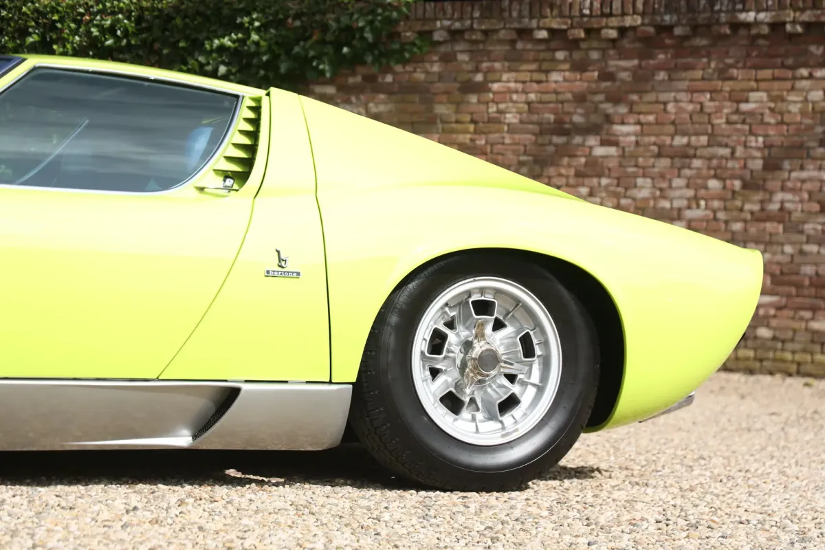 Lamborghini Miura P400 S formerly owned by Italian film critic and director Renzo Renzi.