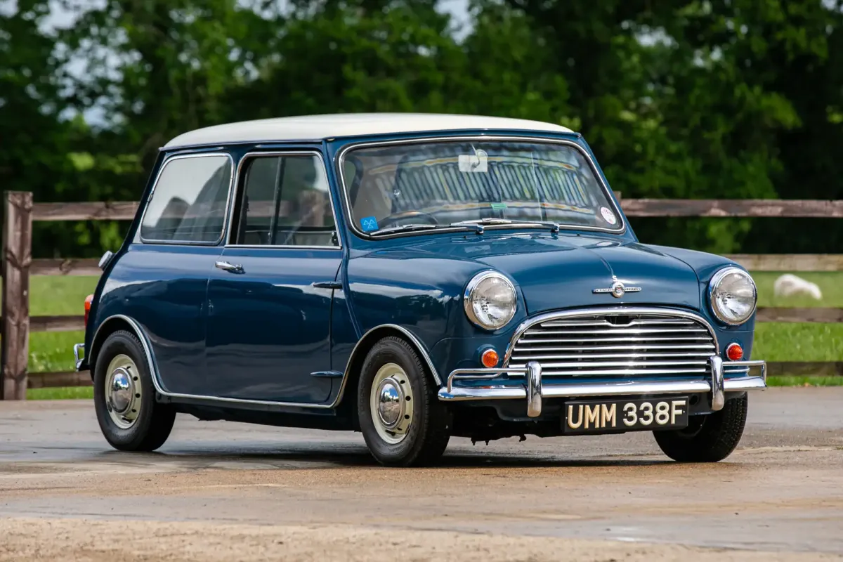 Lewis Hamilton's father's cars up for auction: a total of 27 vehicles for sale.