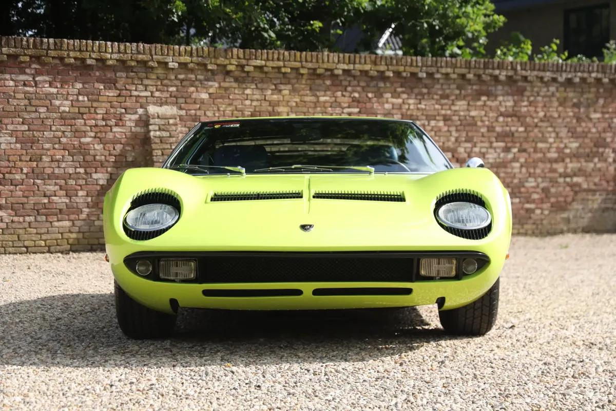 Lamborghini Miura P400 S formerly owned by Italian film critic and director Renzo Renzi.